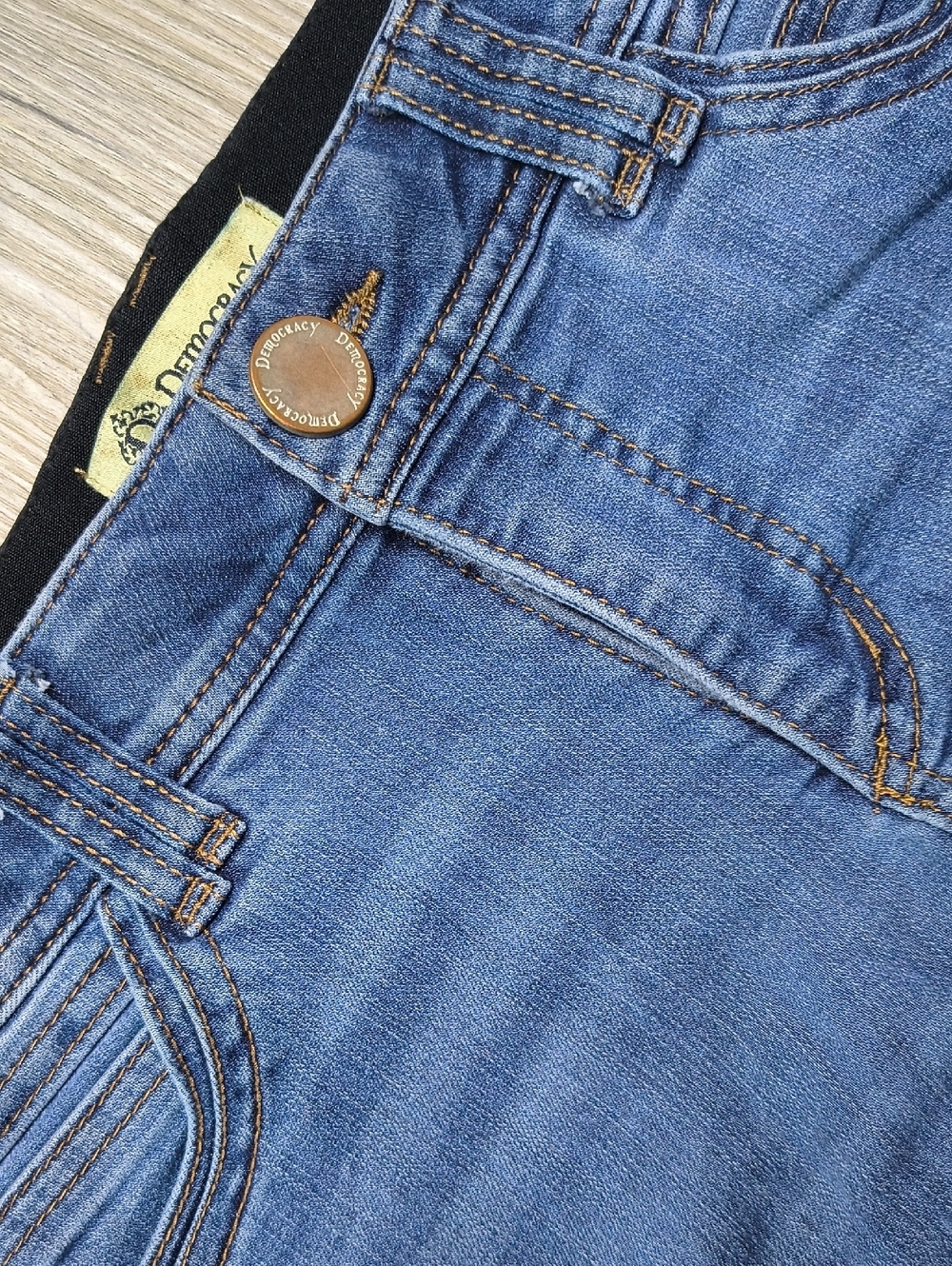 Mid Rise Skinny w/ 27" Inseam  ♀️Democracy Jean sac745